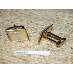 Vintage Gold Metal & Pearlised Lucite With Inset Metal Cuff Links