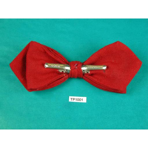 Vintage Deep Red Fine Wool Arrow End Clip On Bow Tie