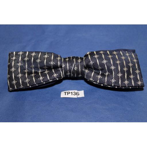 Vintage Navy & Cream Repeat Pattern Square End Clip On Bow Tie