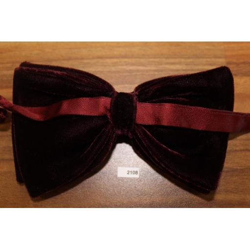 Vintage 1970s Pre-Tied Bow Tie Burgundy Velvet Double Bow Adjustable sent out as replacement
