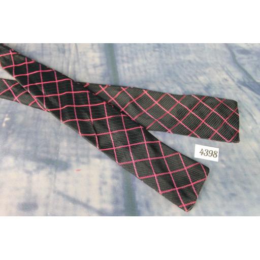 Superb Vintage Fuchia & Black Crosshatch Self Tie Square End Paddle Bow Tie