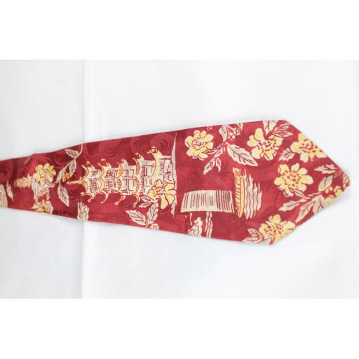 Vintage 1960s Haband Oriental Pagoda Swing Tie 4.25" Wide